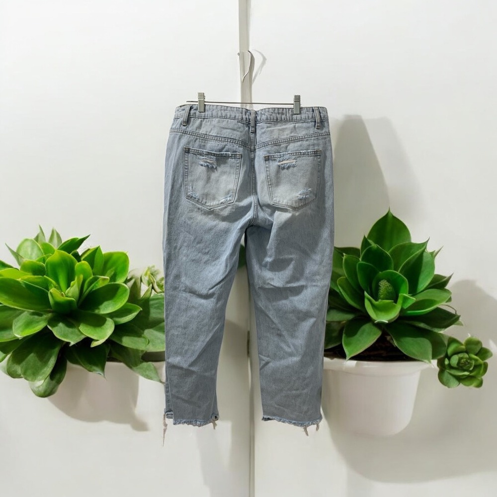 Vervet LA Distressed Mom Jeans Light Wash Ripped‎ Denim Raw Hem Size 31